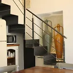 Rosa فيلة *