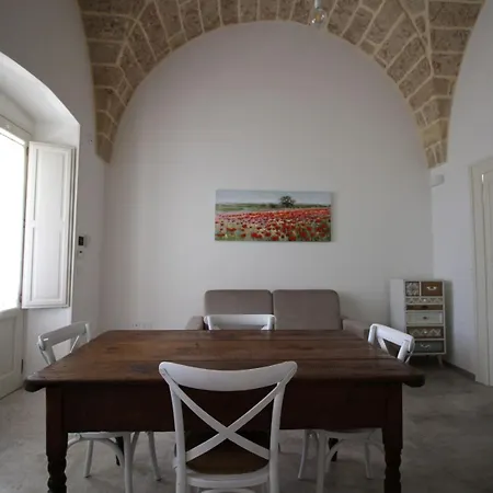 Rosa Villa Torre Suda