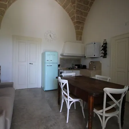 Rosa Villa Torre Suda