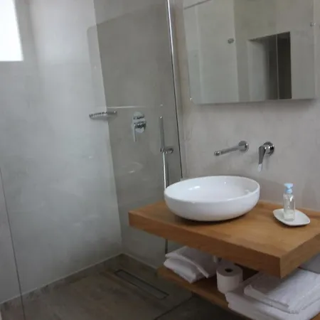 Villa Rosa Torre Suda